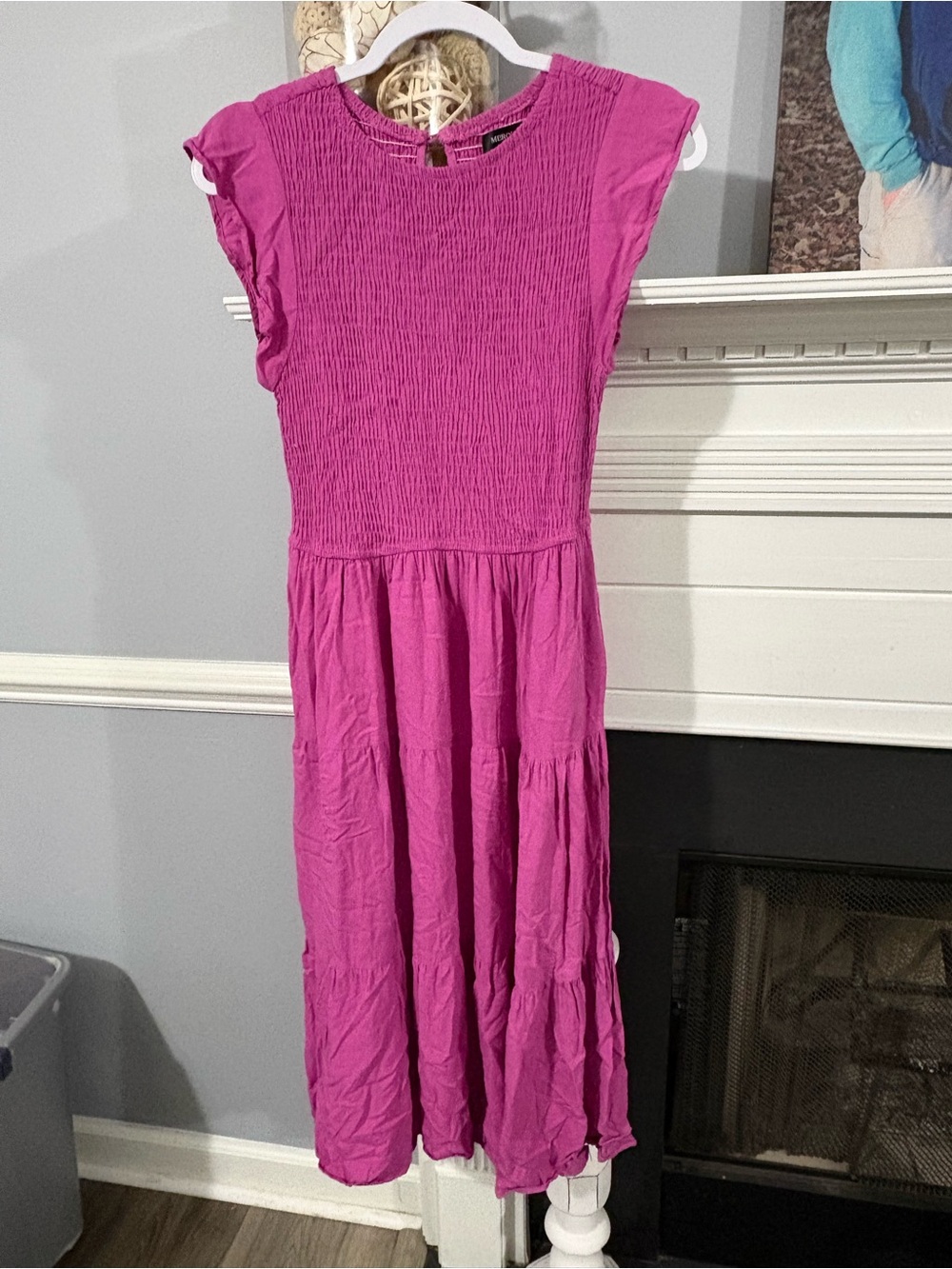 Woman’s fuchsia Smocked Bodice Dress merokeety size small